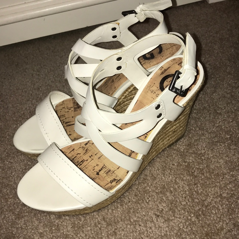 White Wedges